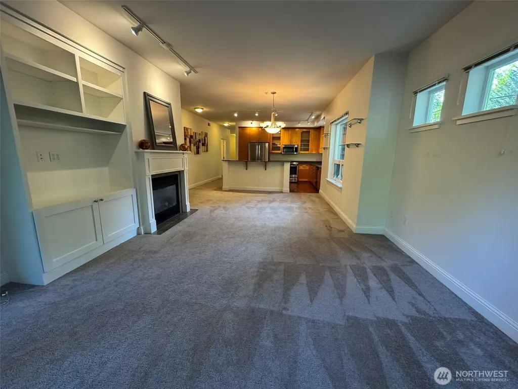 18707 SE Newport Way Issaquah WA 98027