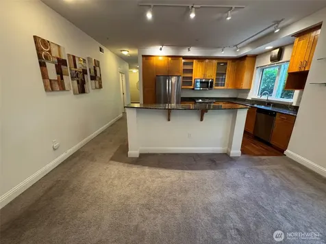 18707 SE Newport Way Issaquah WA 98027