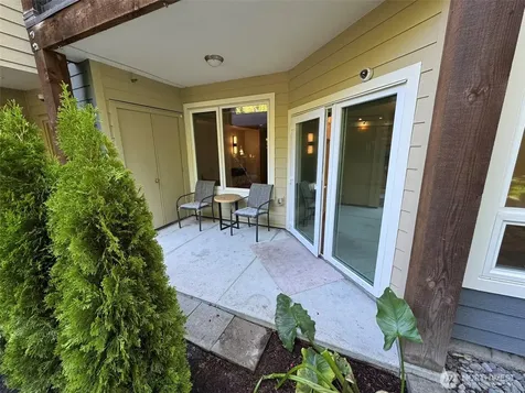 18707 SE Newport Way Issaquah WA 98027