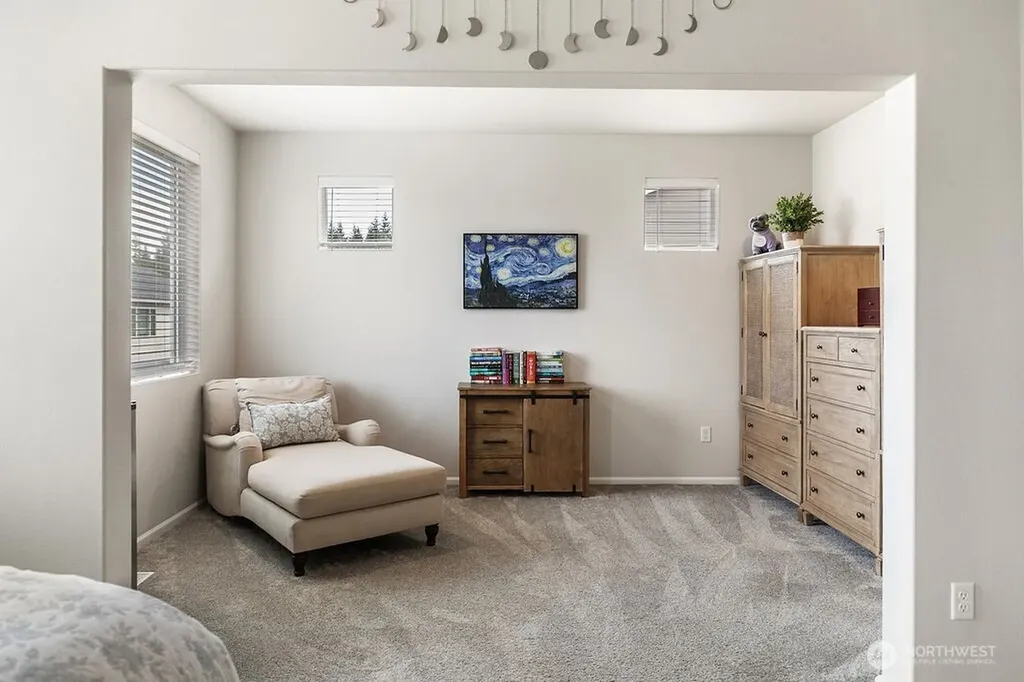 1235 Panoramic Loop Bremerton WA 98312