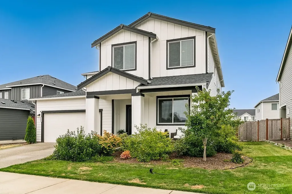 1235 Panoramic Loop Bremerton WA 98312