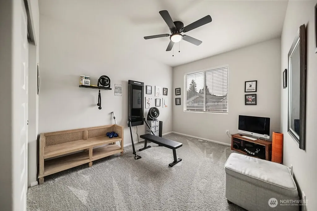 1235 Panoramic Loop Bremerton WA 98312