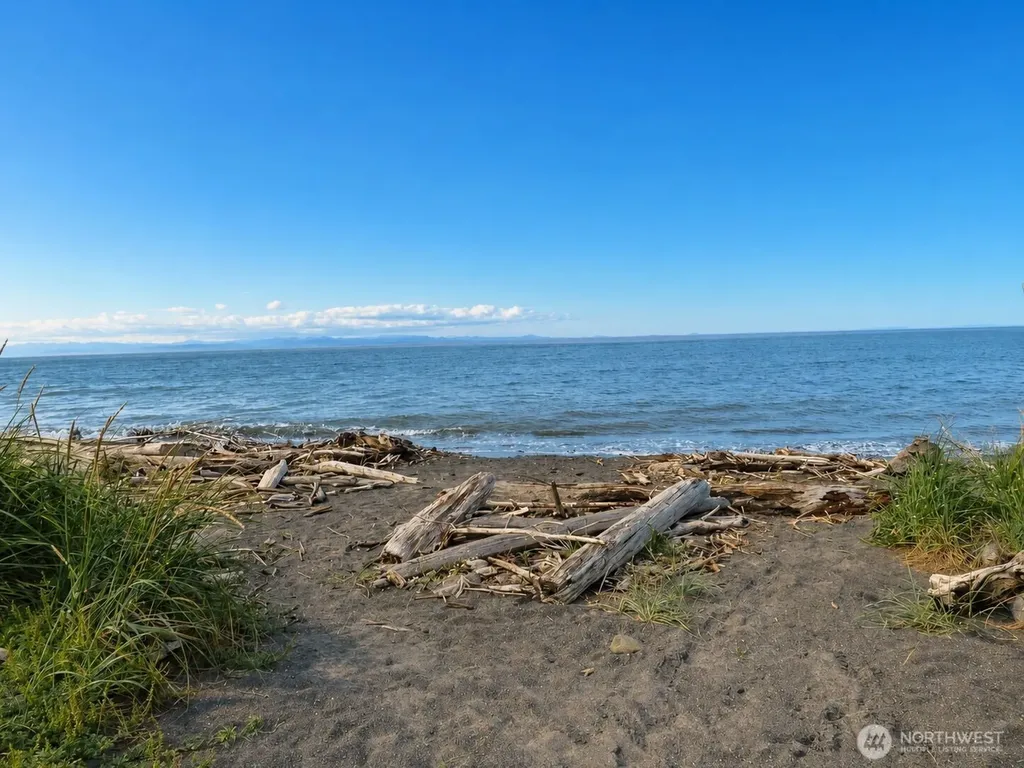 41 Full Moon Trail Port Angeles WA 98363