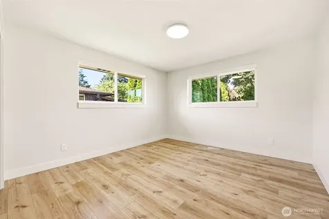 8434 E E Street Tacoma WA 98445