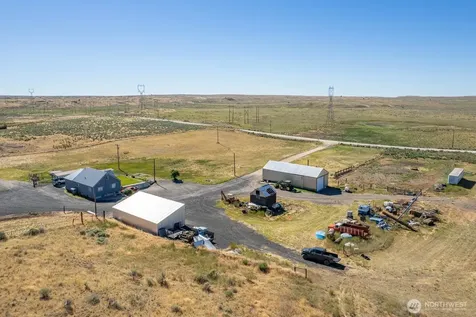 2145 27 Road NE Mansfield WA 98830