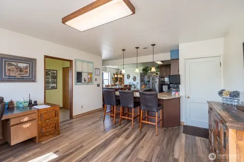 2145 27 Road NE Mansfield WA 98830