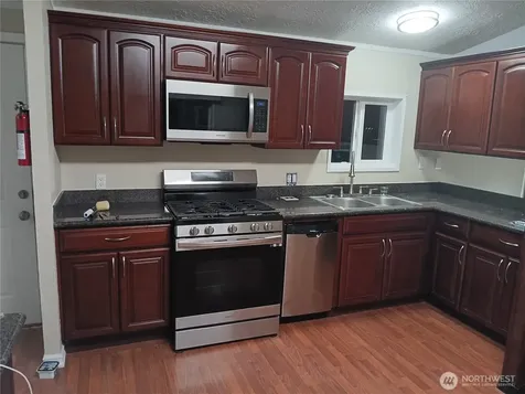 17410 52nd Avenue W Lynnwood WA 98037