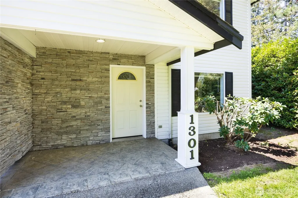 1301 Mitchell Avenue Blaine WA 98230