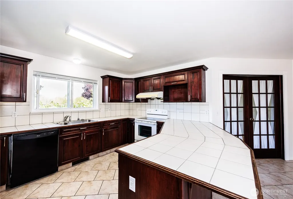1301 Mitchell Avenue Blaine WA 98230