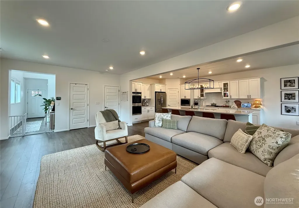 14979 Olympic Loop E Bonney Lake WA 98391