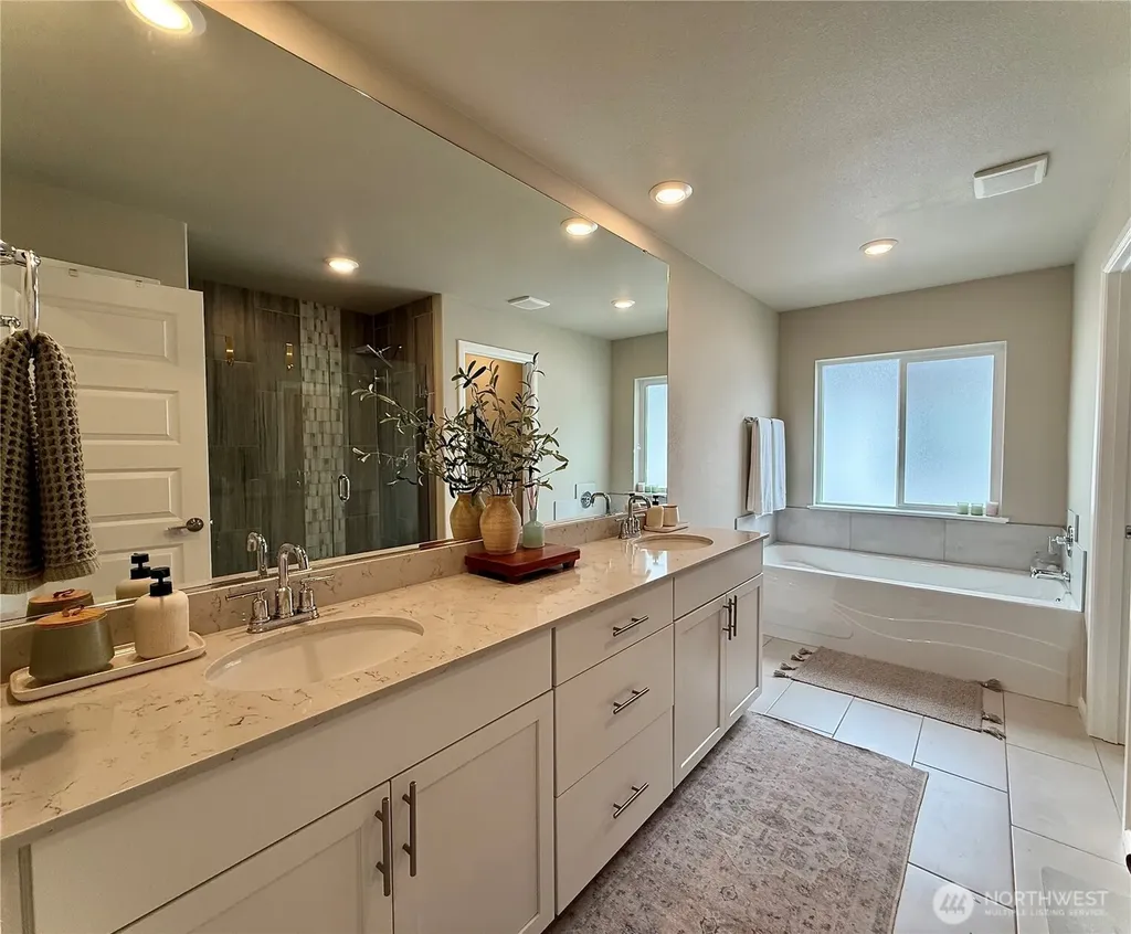 14979 Olympic Loop E Bonney Lake WA 98391