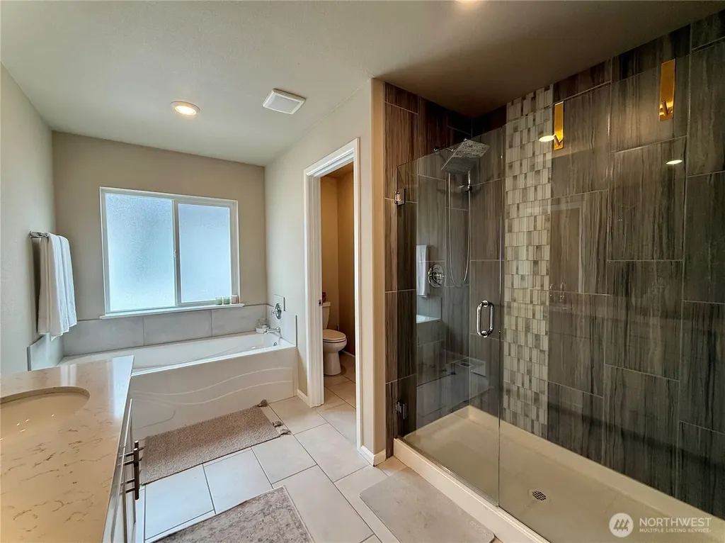 14979 Olympic Loop E Bonney Lake WA 98391