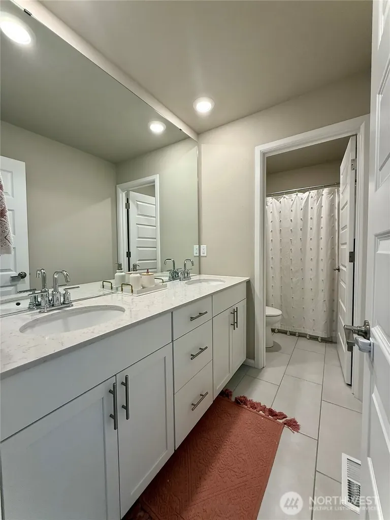 14979 Olympic Loop E Bonney Lake WA 98391