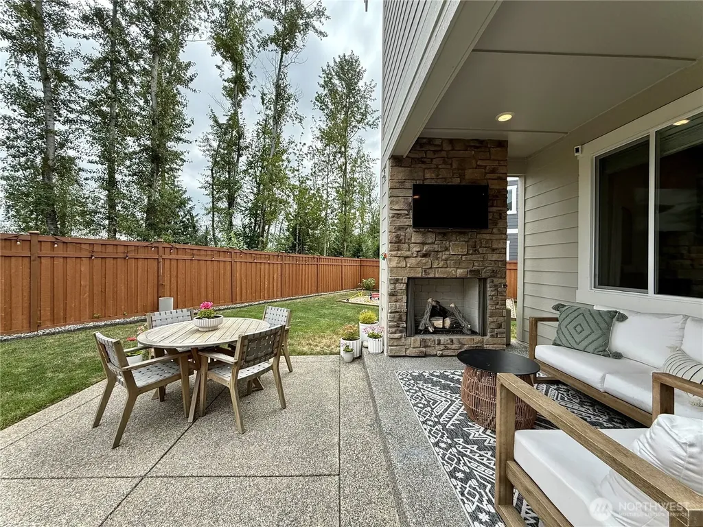 14979 Olympic Loop E Bonney Lake WA 98391