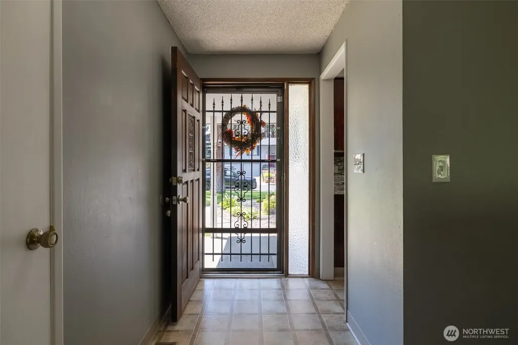 5211 W Myrtlewood Court Spokane WA 99208