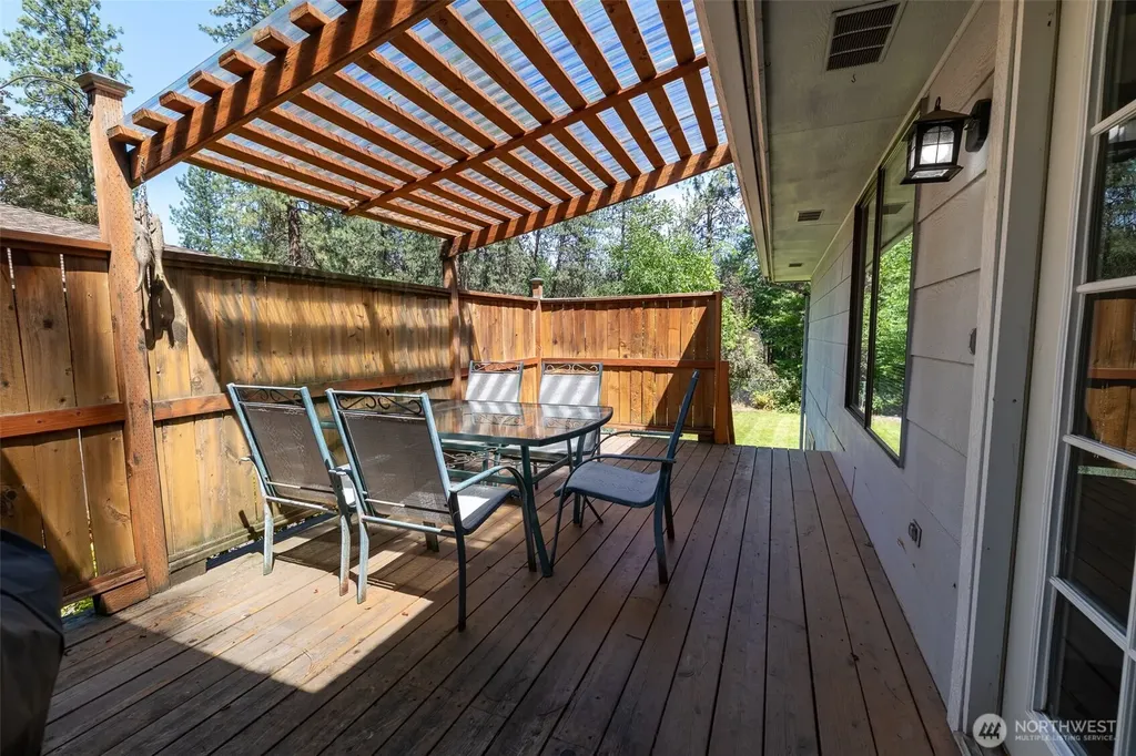 5211 W Myrtlewood Court Spokane WA 99208