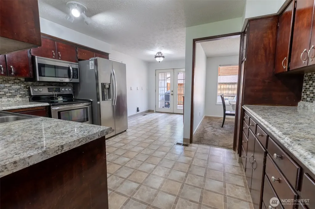 5211 W Myrtlewood Court Spokane WA 99208