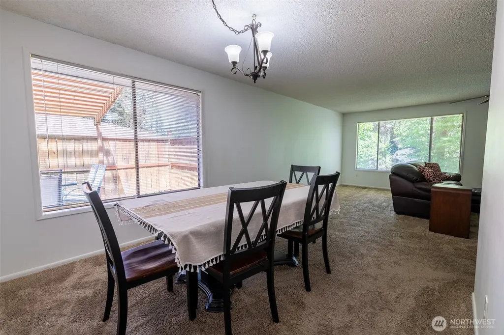 5211 W Myrtlewood Court Spokane WA 99208