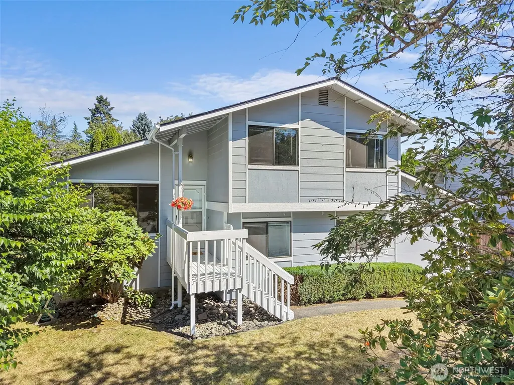 25312 45th Avenue S Kent WA 98032
