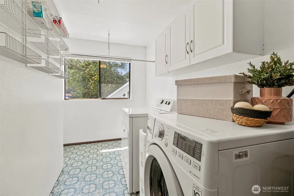 25312 45th Avenue S Kent WA 98032