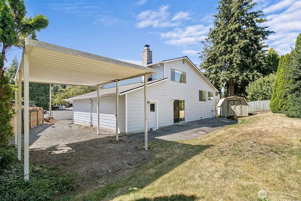 25312 45th Avenue S Kent WA 98032