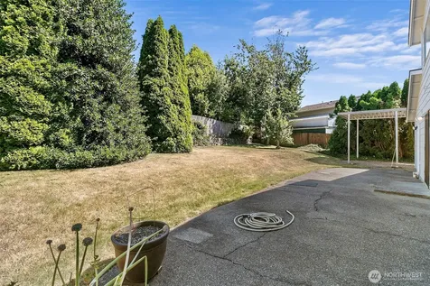 25312 45th Avenue S Kent WA 98032