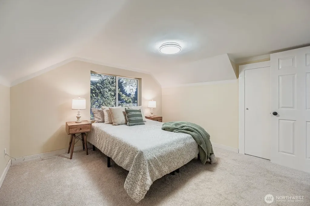 102 N Street NE Auburn WA 98002