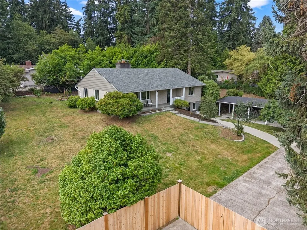 15705 84th Avenue NE Kenmore WA 98028