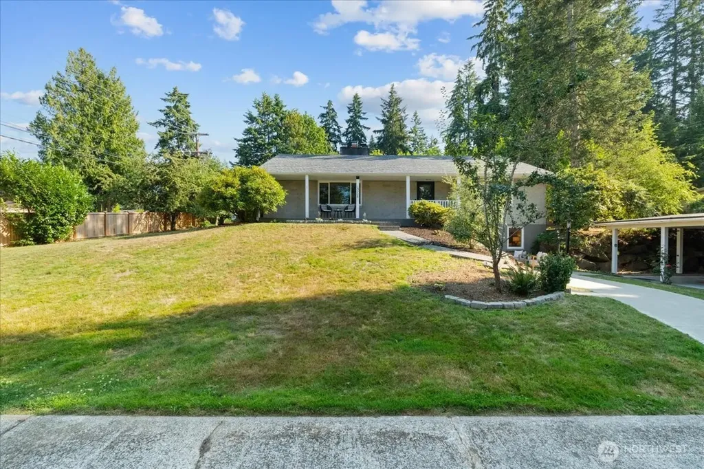 15705 84th Avenue NE Kenmore WA 98028