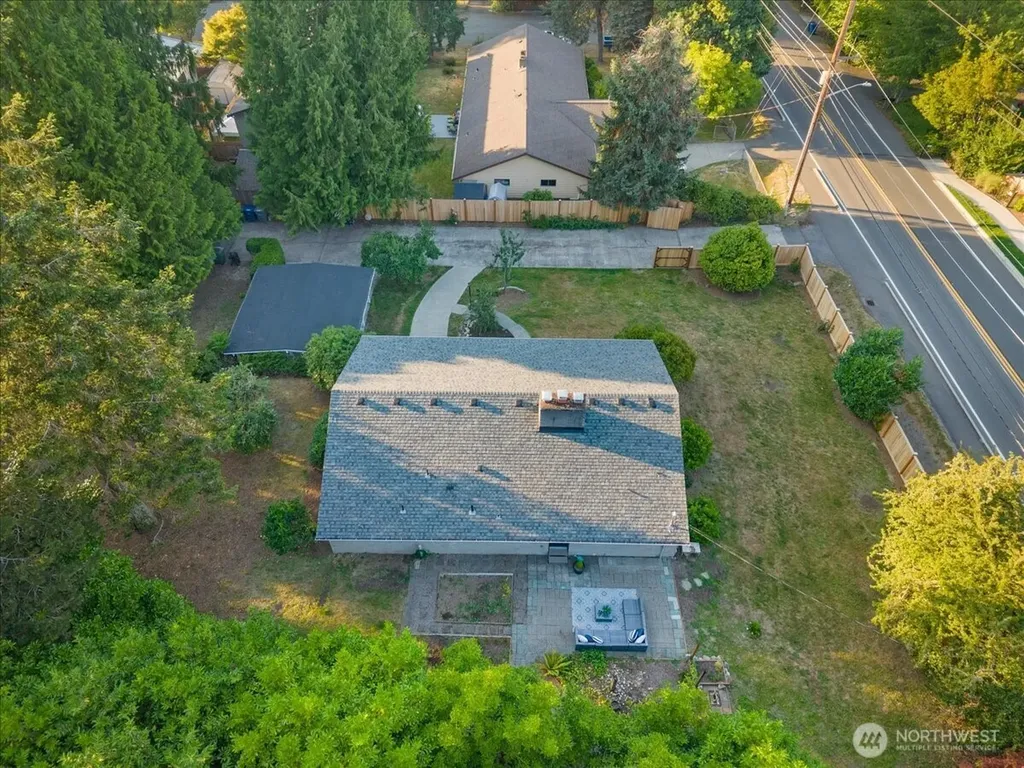 15705 84th Avenue NE Kenmore WA 98028