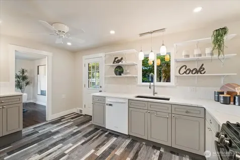 15705 84th Avenue NE Kenmore WA 98028