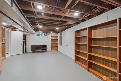 15705 84th Avenue NE Kenmore WA 98028