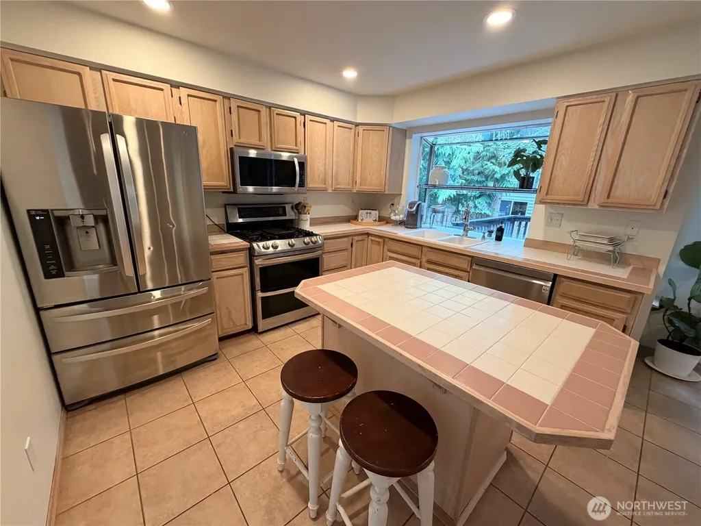 24505 229th Court SE Maple Valley WA 98038
