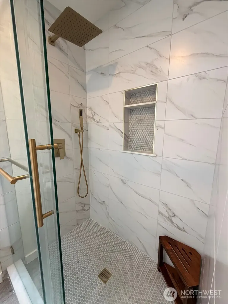 24505 229th Court SE Maple Valley WA 98038
