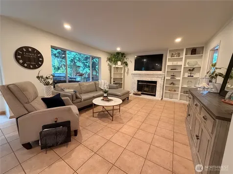 24505 229th Court SE Maple Valley WA 98038