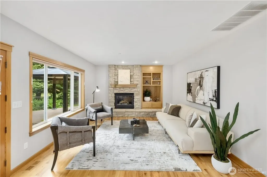 24819 SE 14th Street Sammamish WA 98075