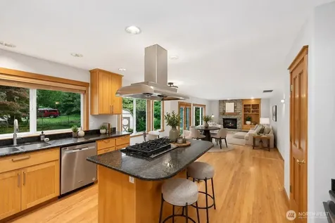 24819 SE 14th Street Sammamish WA 98075