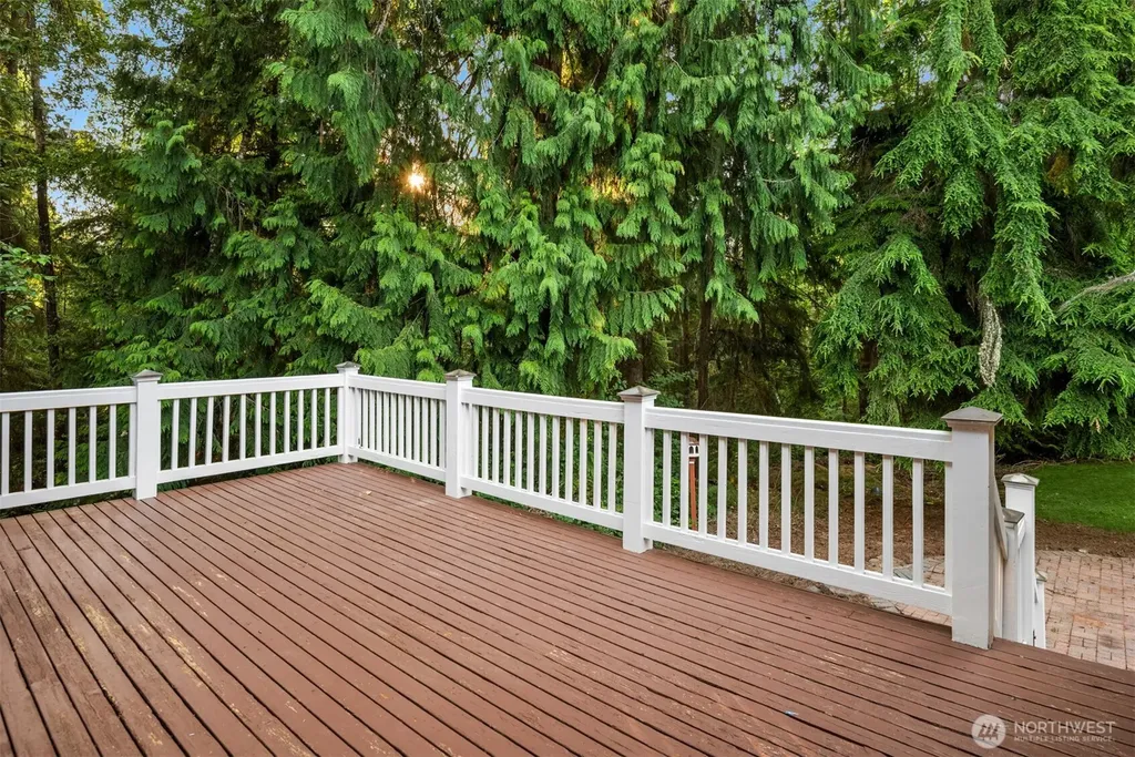 6519 214th Avenue NE Redmond WA 98053