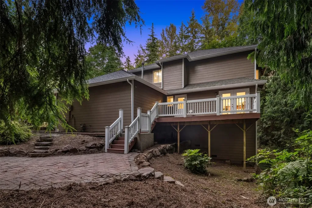 6519 214th Avenue NE Redmond WA 98053