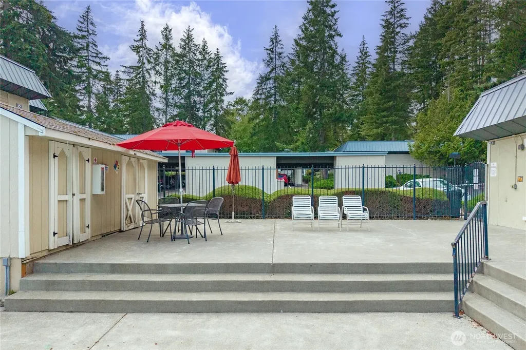 10221 NE 16th Street Bellevue WA 98004
