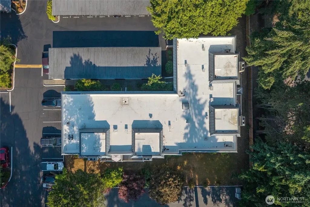 10221 NE 16th Street Bellevue WA 98004