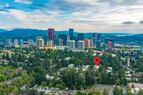 10221 NE 16th Street Bellevue WA 98004
