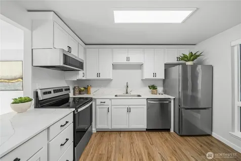 10221 NE 16th Street Bellevue WA 98004