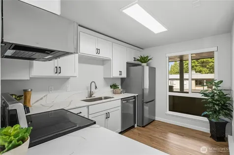 10221 NE 16th Street Bellevue WA 98004