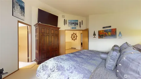 1704 Field Place NE Renton WA 98059