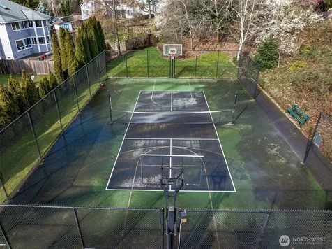 1704 Field Place NE Renton WA 98059