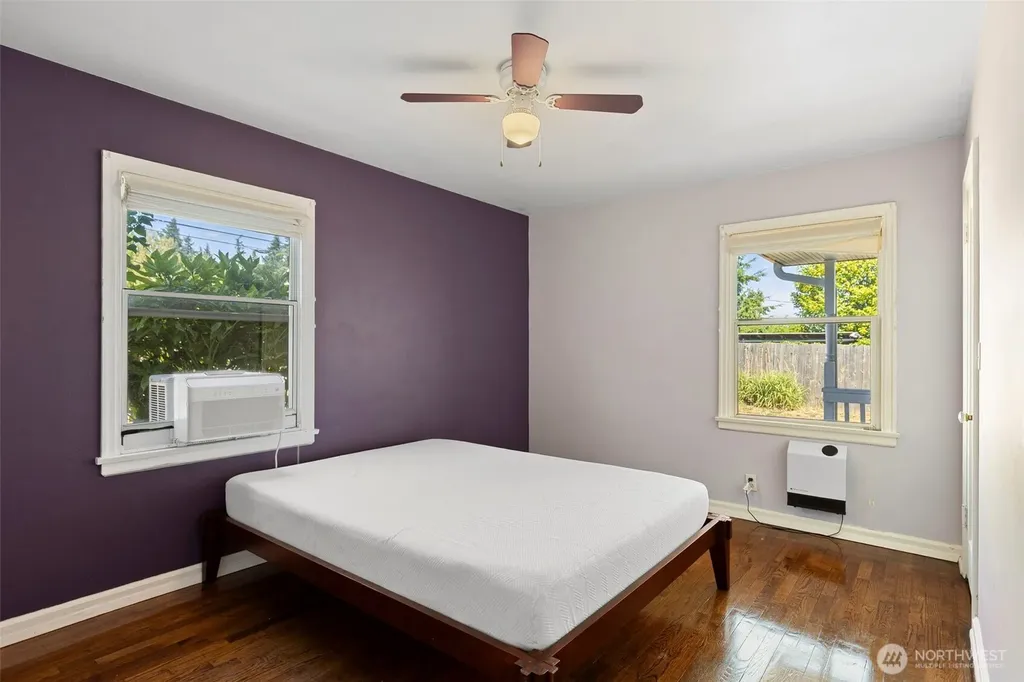 2425 N Wycoff Avenue Bremerton WA 98312