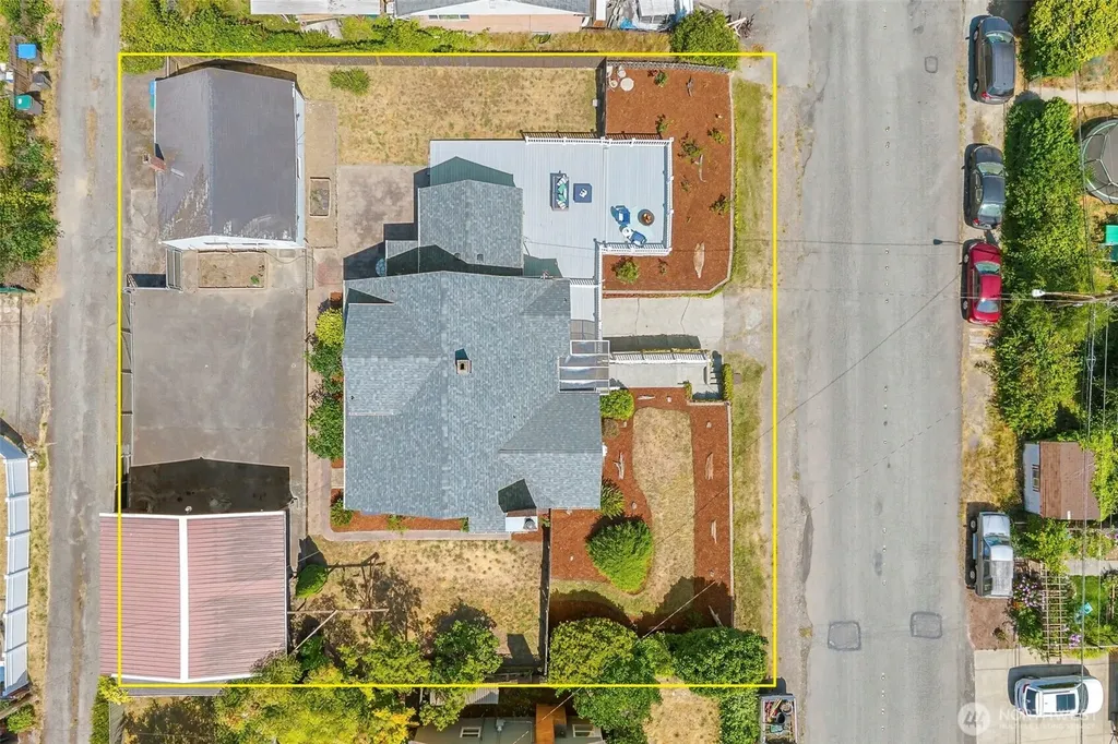 2425 N Wycoff Avenue Bremerton WA 98312