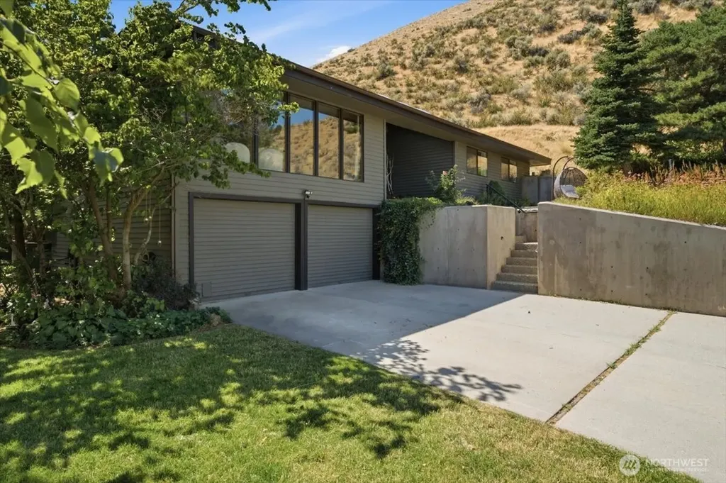 1030 Canyonside Road Wenatchee WA 98801