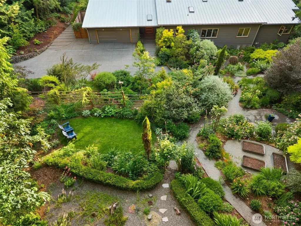 13123 Phelps Road NE Bainbridge Island WA 98110